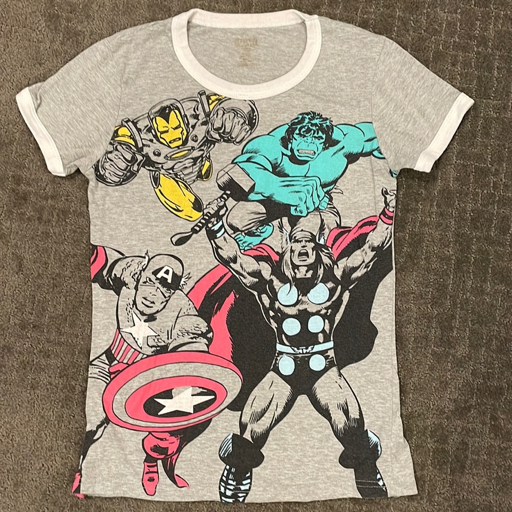 Marvel Tee sz XS